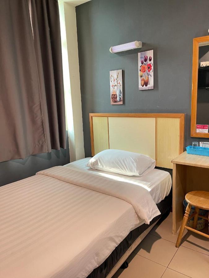 Fresh Hotel Ipoh Esterno foto
